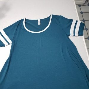 Lularoe perfect tee